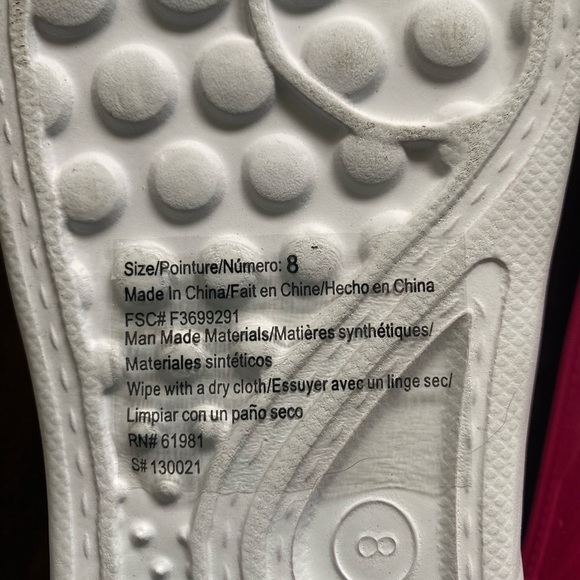 Avon Lightweight Girly Flat Shoes Pink size 8 NWOT - Picture 8 of 11